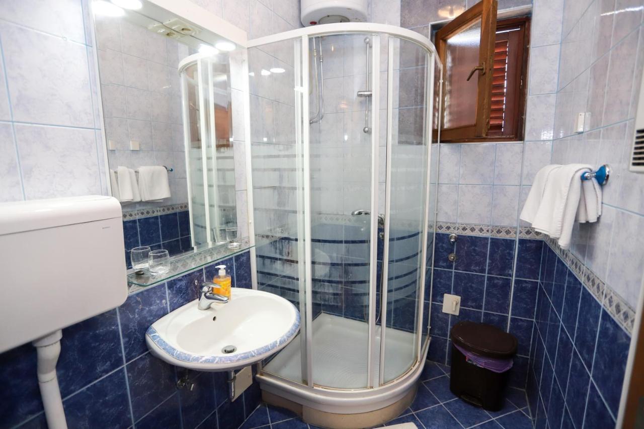 Apartments Cebra Herceg Novi Ngoại thất bức ảnh